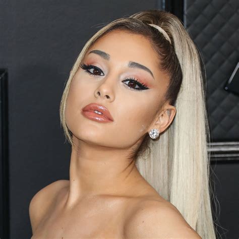 Ariana Grande shares bikini photos on holiday with boyfriend